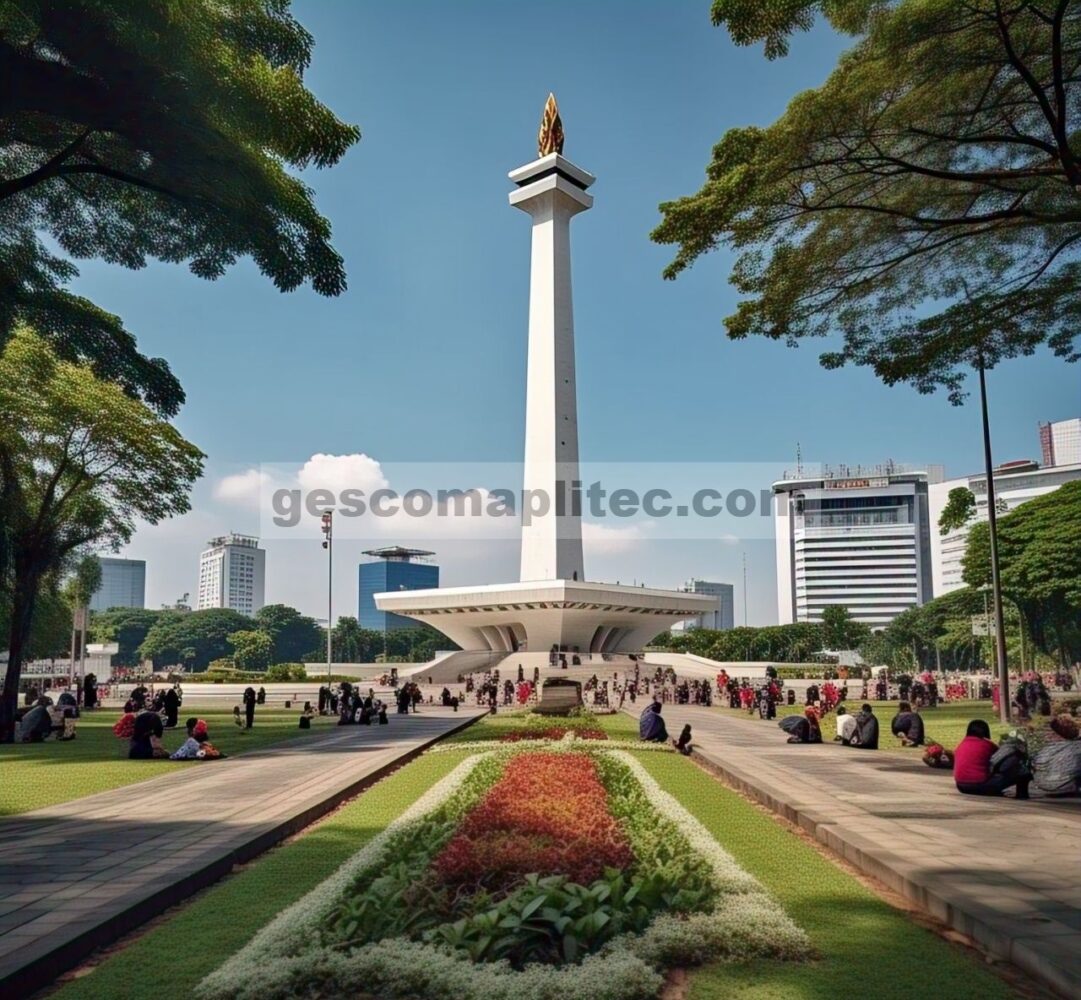 Jalan-jalan di Lapangan Merdeka
